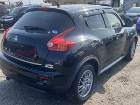 Used Nissan JUKE SUV DBA-YF15 (2012)